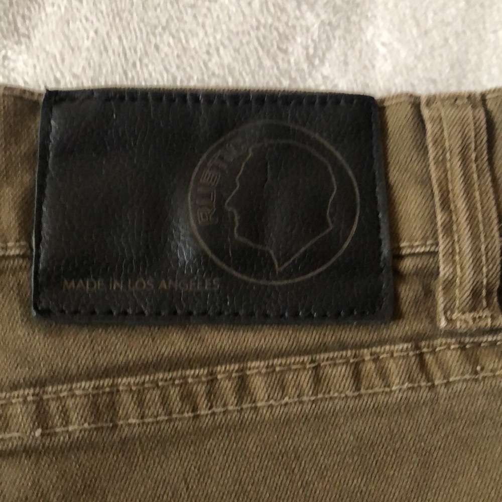 Rustic Dime Jeans - Picture 4 of 4